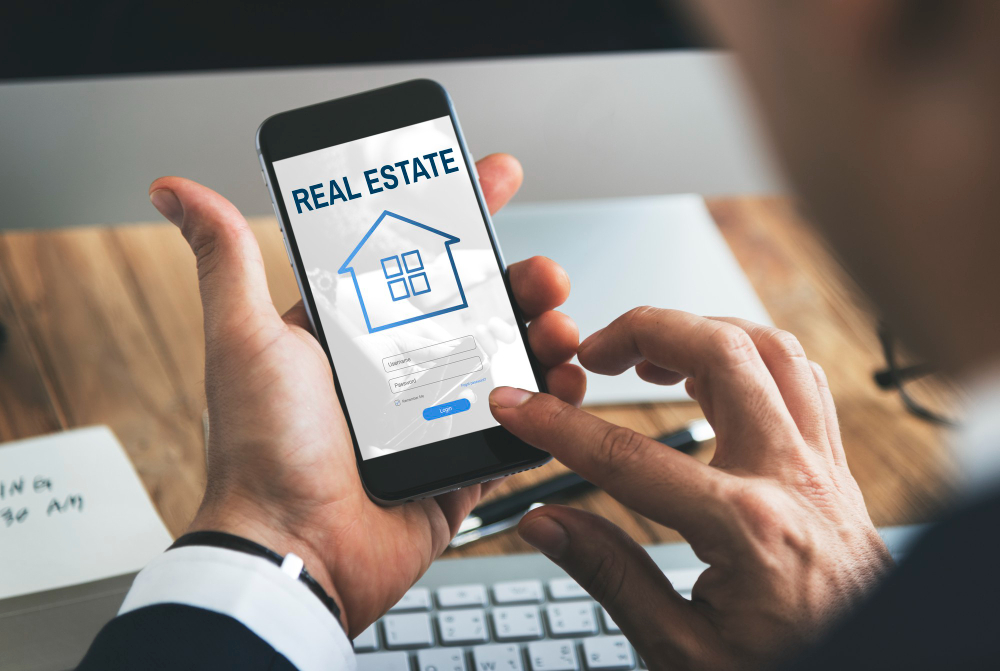 How Real Estate Agencies Use Bulk SMS to Generate Leads