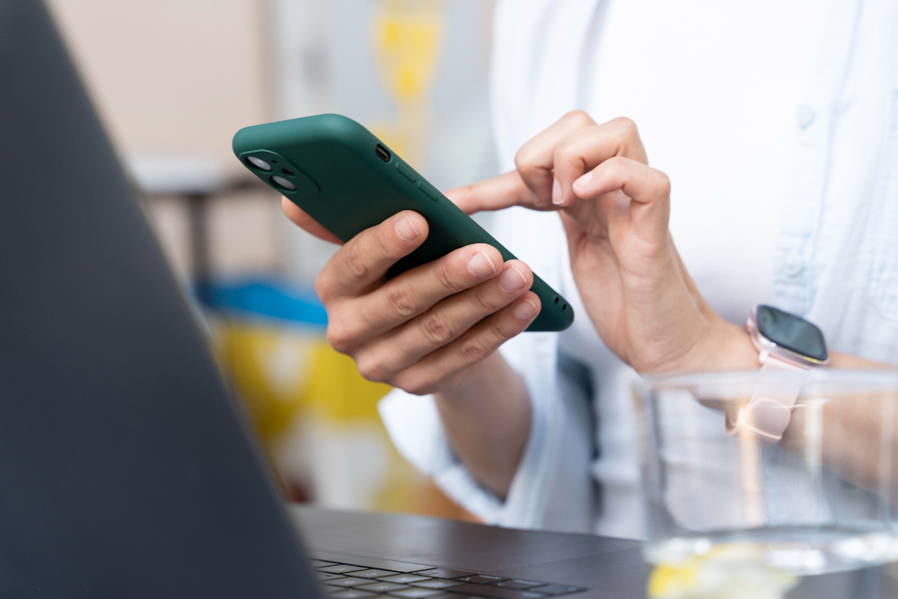 Top Transactional SMS Providers for Reliable Business Messaging